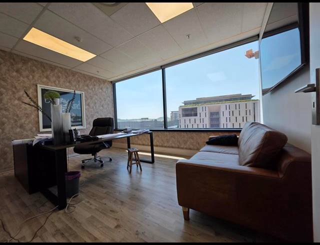 BUSINESS PROPERTY TO RENT IN MENLYN